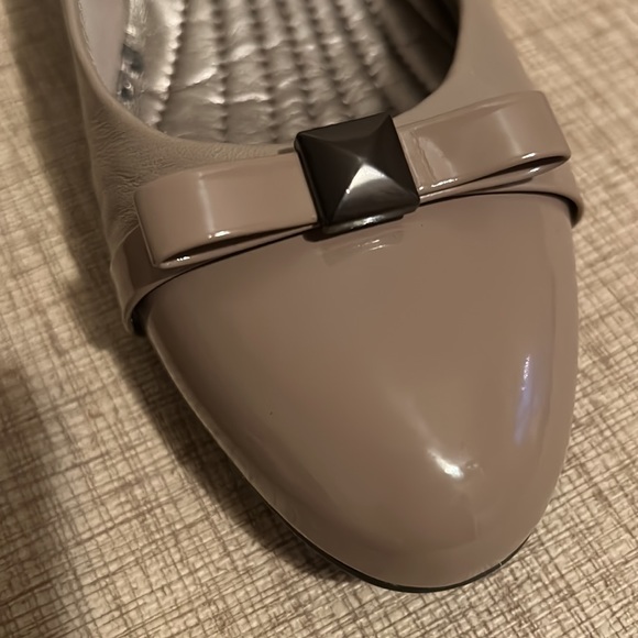 🦋 Easy Spirit tan nude low heel pump with bow. Size 7 - Picture 10 of 10